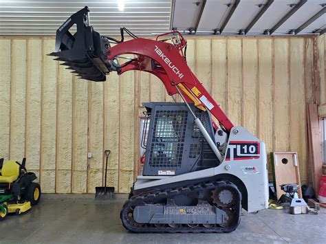 how to hook up attachments on takeuchi skid steer|takeuchi skid steer dealer.